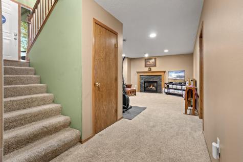 2707 Parkview Drive S Fargo ND 58103