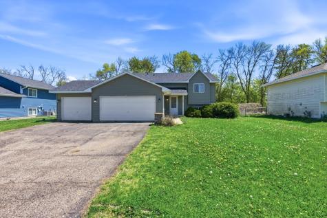 125 Gloria Avenue Green Isle MN 55338
