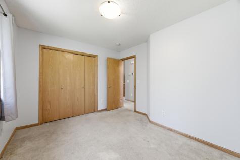 125 Gloria Avenue Green Isle MN 55338
