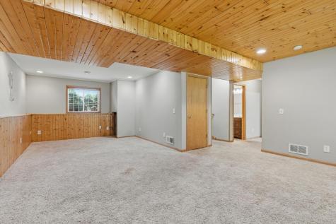 125 Gloria Avenue Green Isle MN 55338