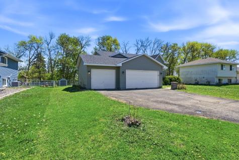 125 Gloria Avenue Green Isle MN 55338