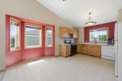 125 Gloria Avenue Green Isle MN 55338