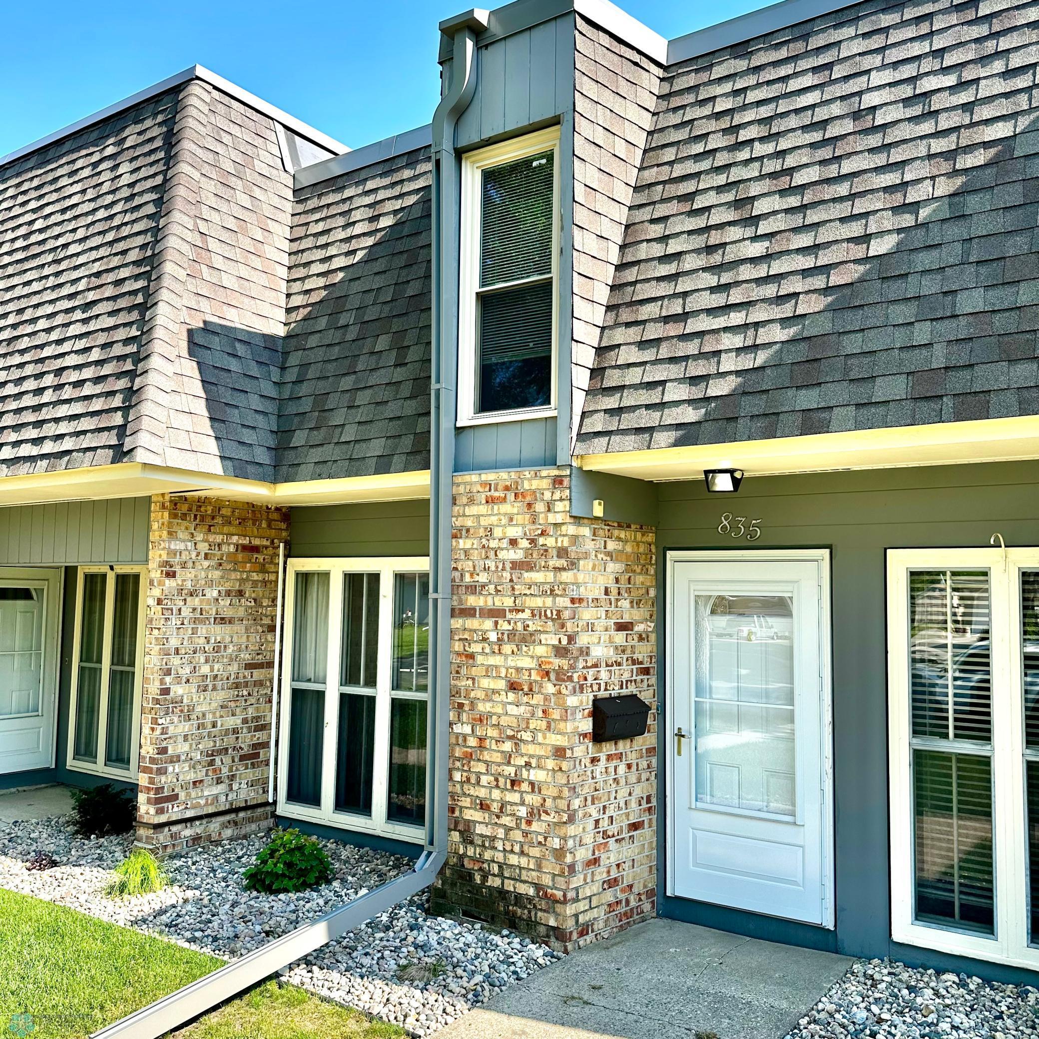 835 23rd Avenue S Moorhead MN 56560
