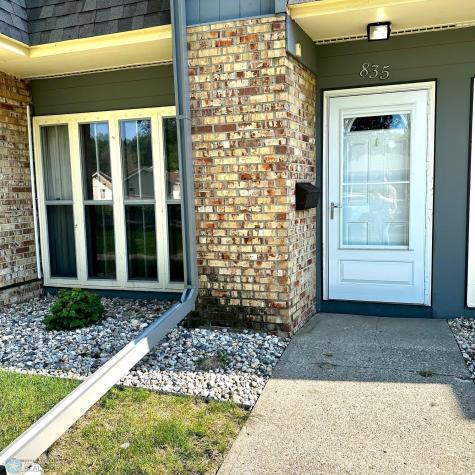 835 23rd Avenue S Moorhead MN 56560