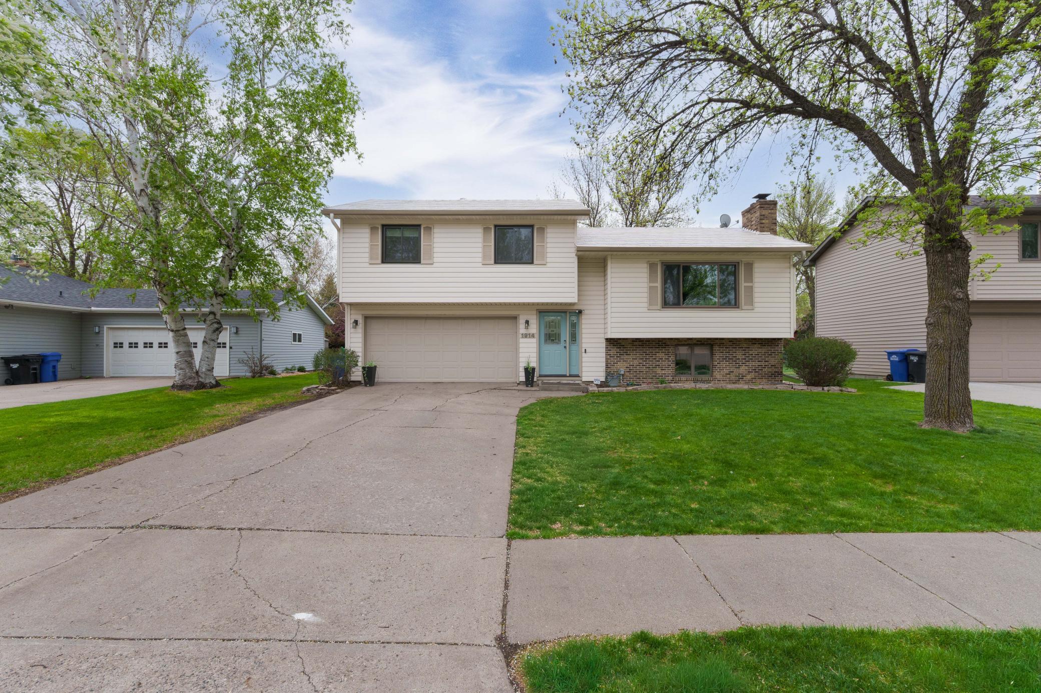 1914 23rd Street S Fargo ND 58103