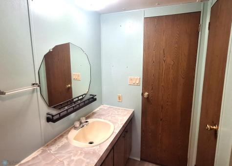 102 2nd Street N Fairmount ND 58030