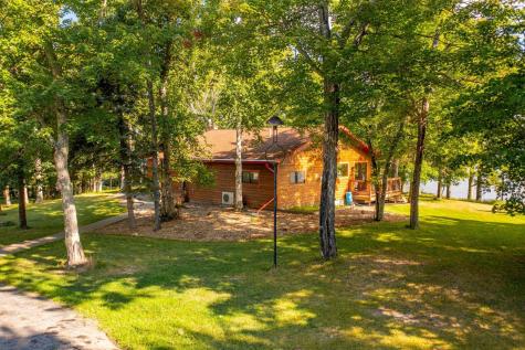 8947 E Wakemup Village Road Cook MN 55723