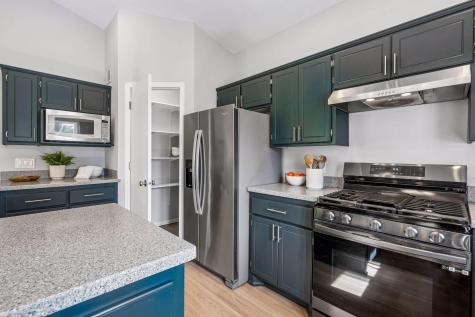 12181 Walnut Drive Rogers MN 55374