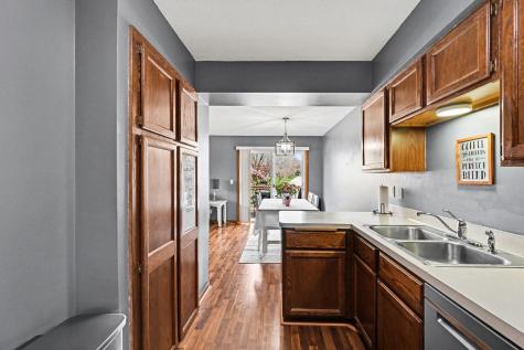 9209 Dartford Road Woodbury MN 55125
