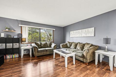 9209 Dartford Road Woodbury MN 55125