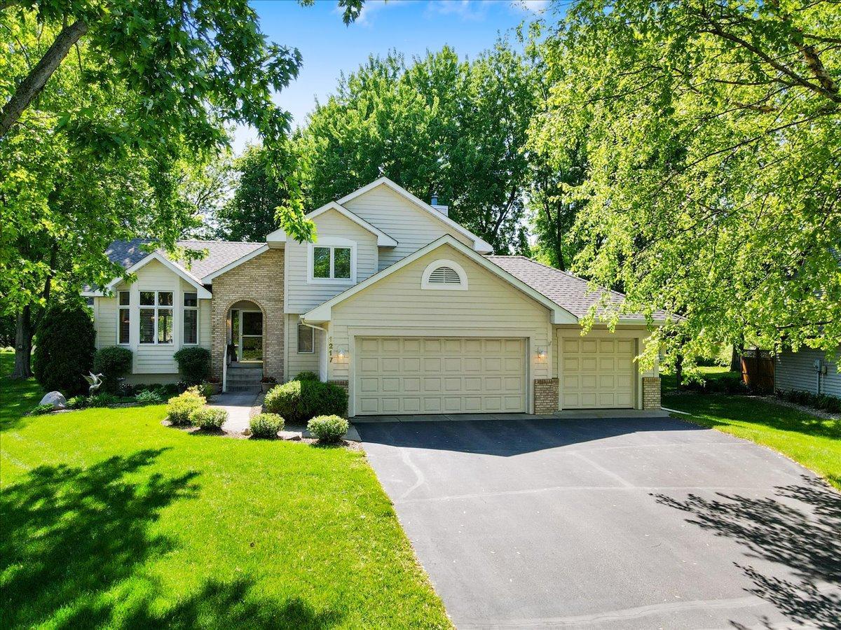 1217 Emerson Court Burnsville MN 55337