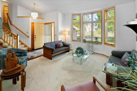 1217 Emerson Court Burnsville MN 55337