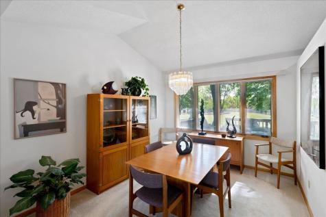 1217 Emerson Court Burnsville MN 55337