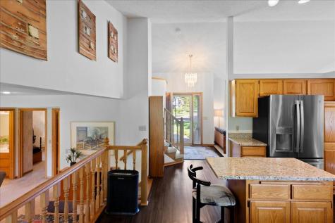 1217 Emerson Court Burnsville MN 55337