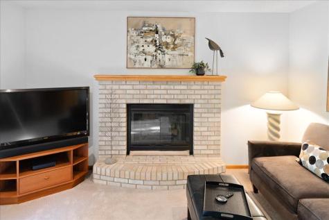 1217 Emerson Court Burnsville MN 55337
