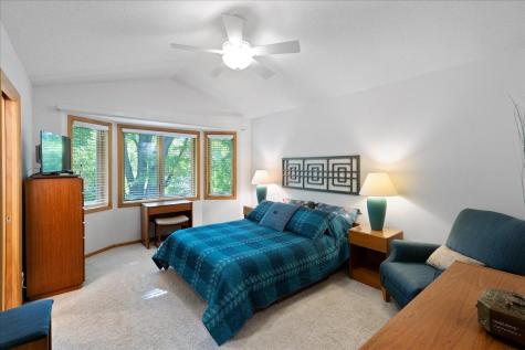 1217 Emerson Court Burnsville MN 55337