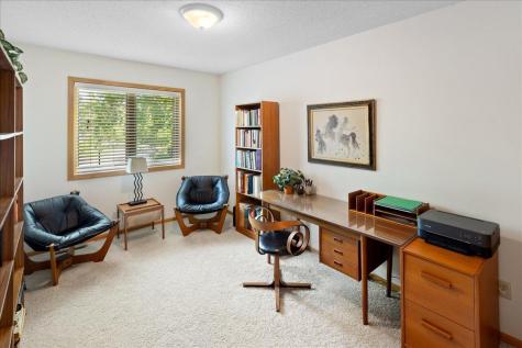 1217 Emerson Court Burnsville MN 55337
