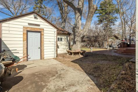 906 Sheyenne Street West Fargo ND 58078