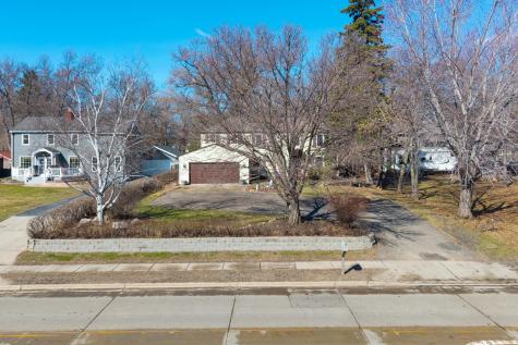 906 Sheyenne Street West Fargo ND 58078