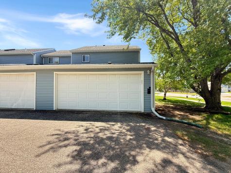 1731 27th Avenue S Fargo ND 58103