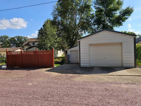 203 3rd Avenue E Lamberton MN 56152