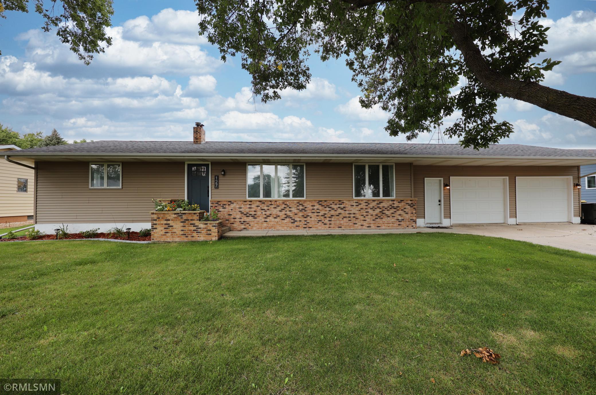 127 W Hall Avenue Buffalo Lake MN 55314