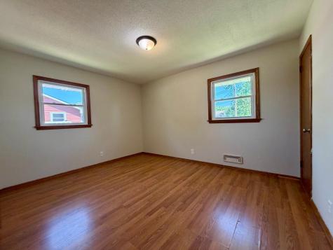 7208 Bryant Avenue N Brooklyn Center MN 55430