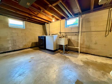 7208 Bryant Avenue N Brooklyn Center MN 55430