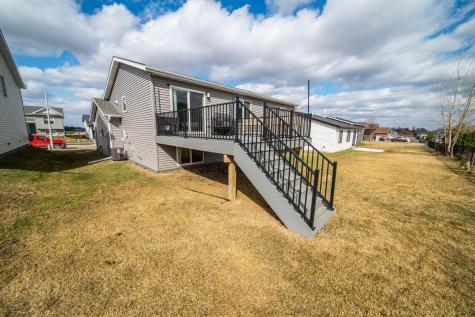 6138 Sandstone Street NW Rochester MN 55901