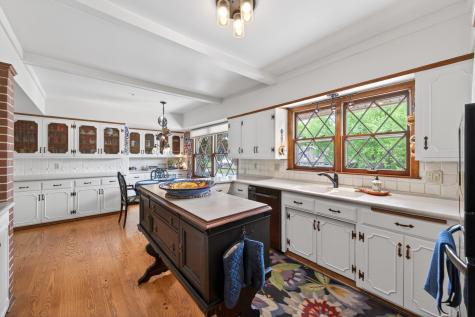 13651 Oakwood Curve Burnsville MN 55337