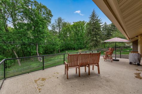 13651 Oakwood Curve Burnsville MN 55337
