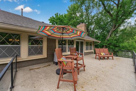 13651 Oakwood Curve Burnsville MN 55337