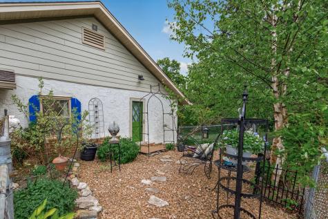 13651 Oakwood Curve Burnsville MN 55337
