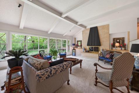 13651 Oakwood Curve Burnsville MN 55337