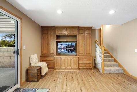 9885 Oak Shore Drive Lakeville MN 55044