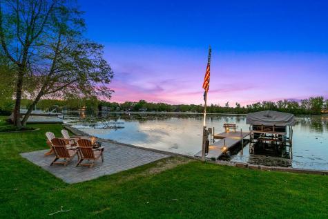 9885 Oak Shore Drive Lakeville MN 55044