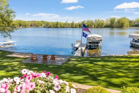 9885 Oak Shore Drive Lakeville MN 55044