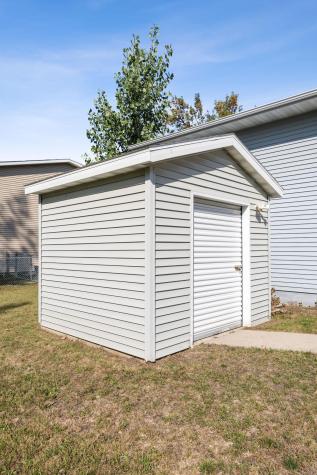 719 10th Avenue E West Fargo ND 58078