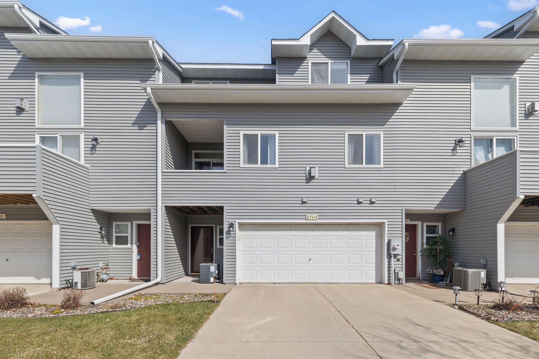 673 Kingfisher Lane Woodbury MN 55125