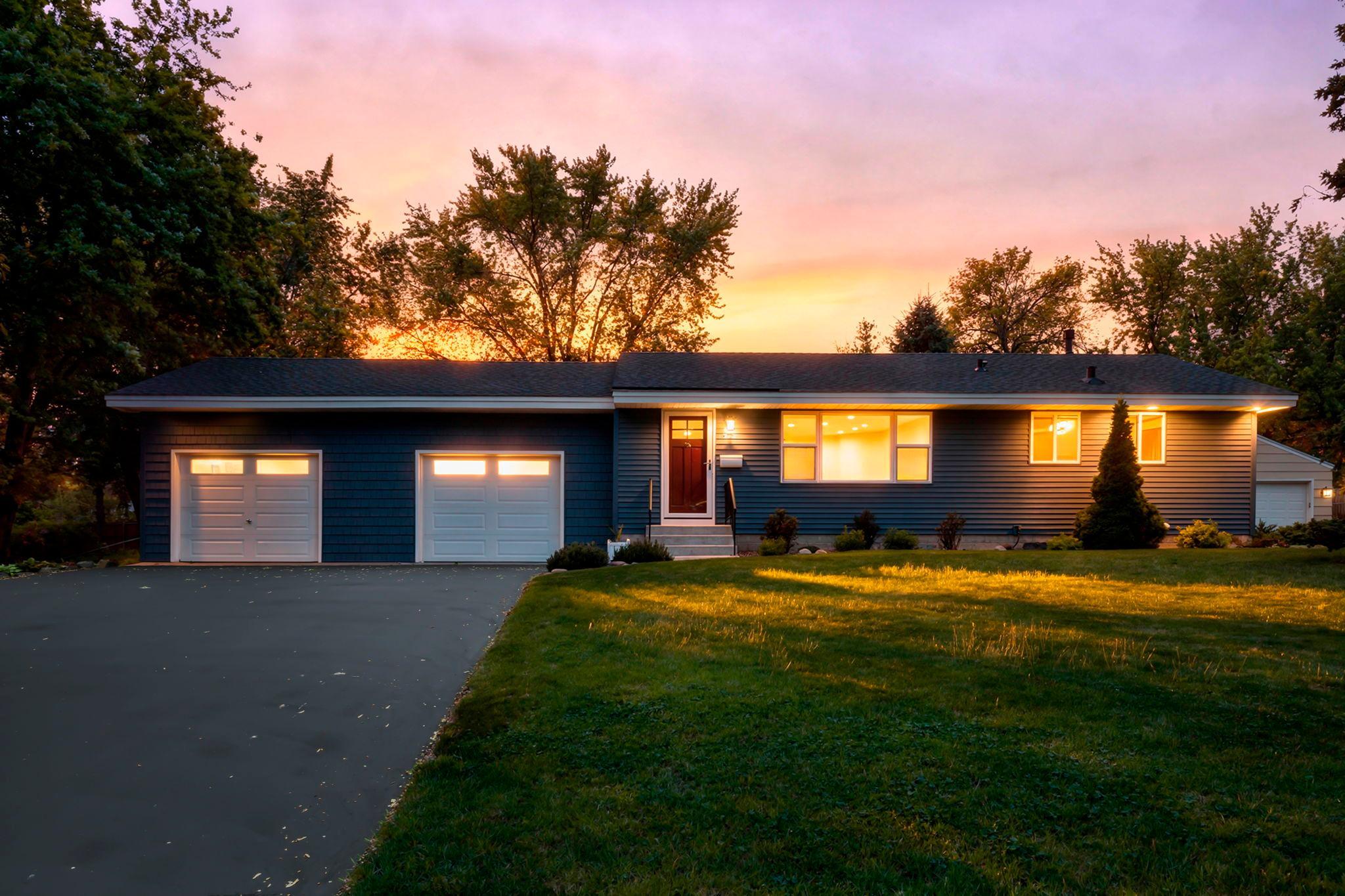 942 7th Avenue E Shakopee MN 55379