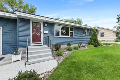942 7th Avenue E Shakopee MN 55379
