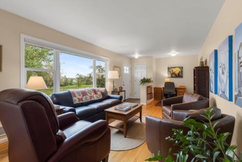 942 7th Avenue E Shakopee MN 55379