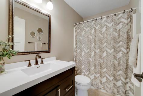 881 Kimberly Lane Chanhassen MN 55317
