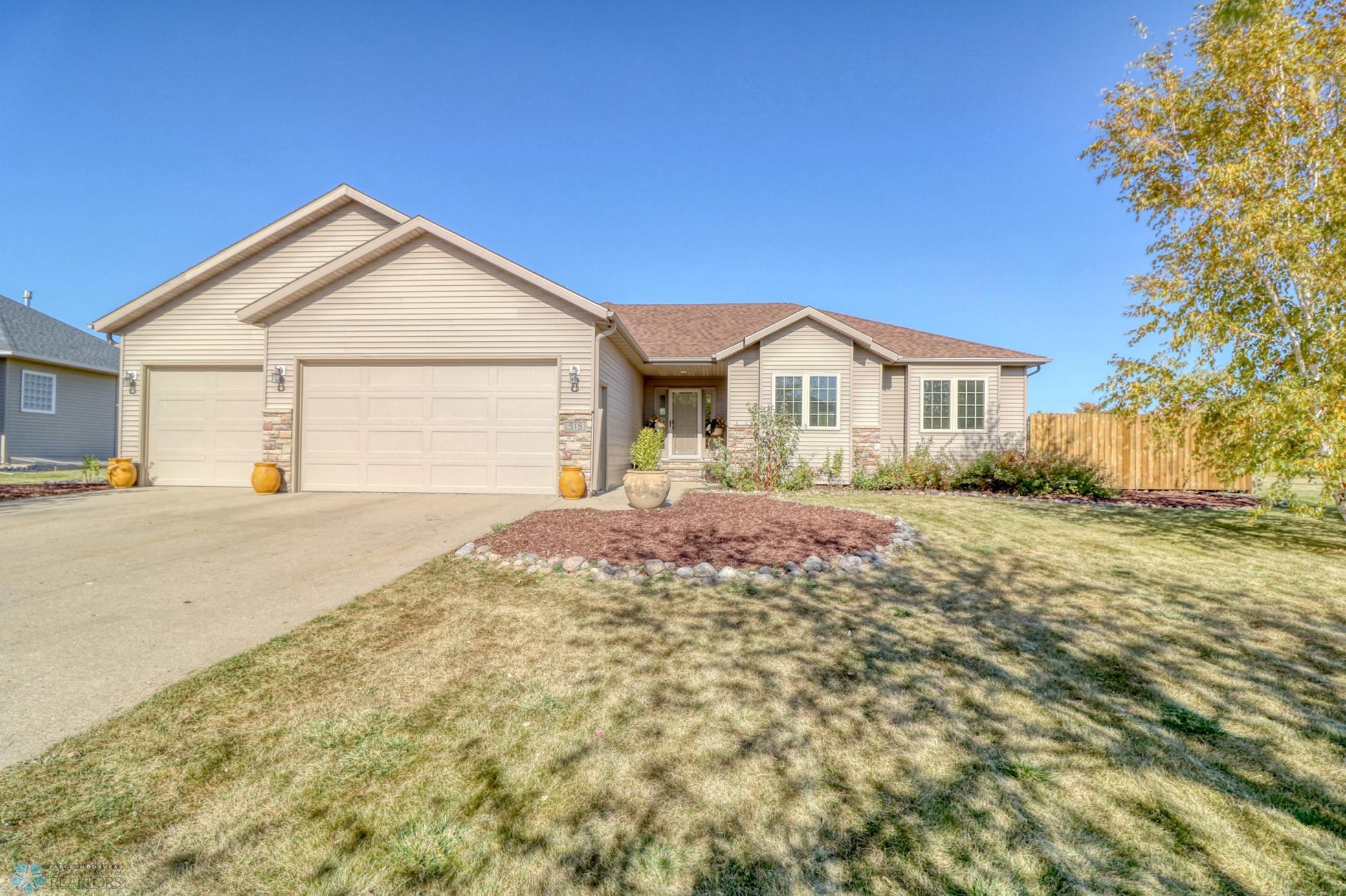 518 Allyson Circle Moorhead MN 56560