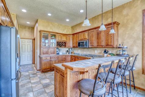 518 Allyson Circle Moorhead MN 56560