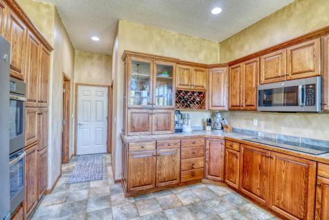 518 Allyson Circle Moorhead MN 56560