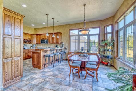 518 Allyson Circle Moorhead MN 56560