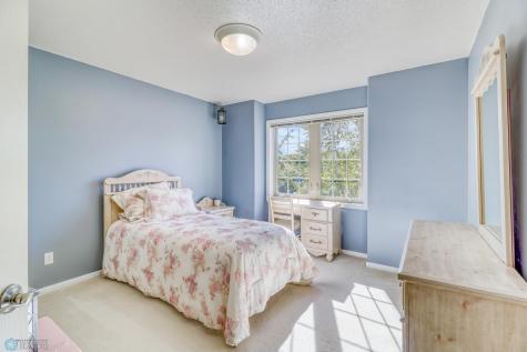 518 Allyson Circle Moorhead MN 56560