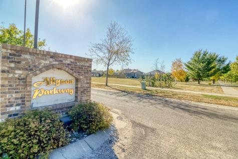 518 Allyson Circle Moorhead MN 56560