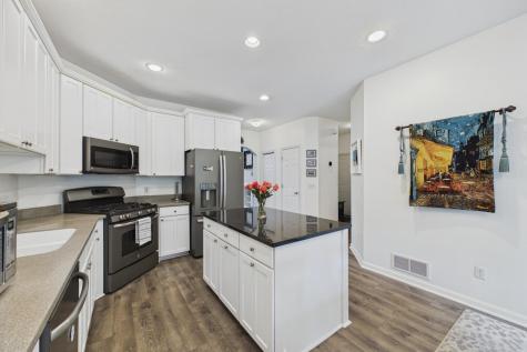 9728 Belmont Lane Eden Prairie MN 55347